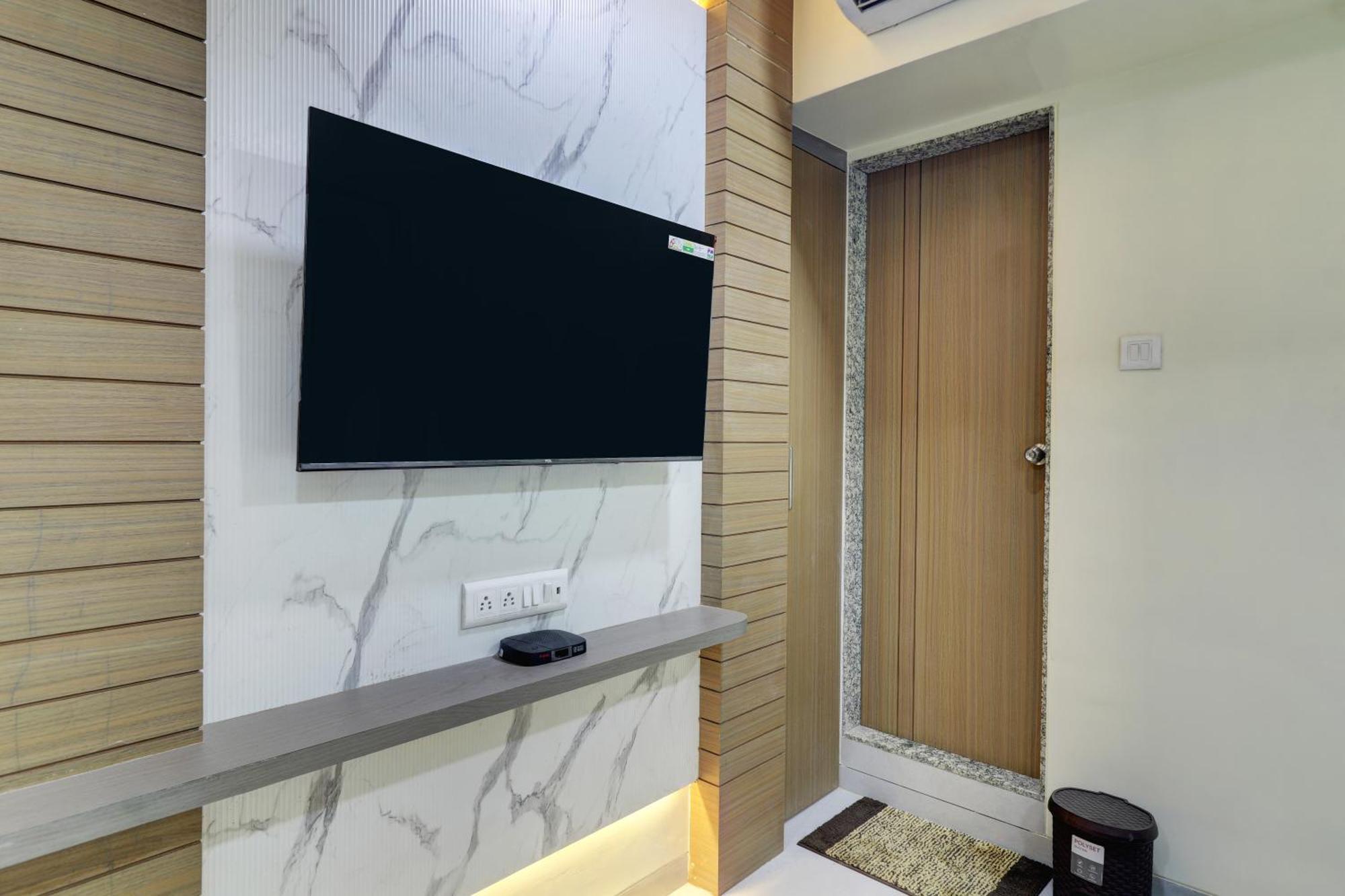 Hotel Shree Residency Lodging & Boarding نافي مومباي المظهر الخارجي الصورة