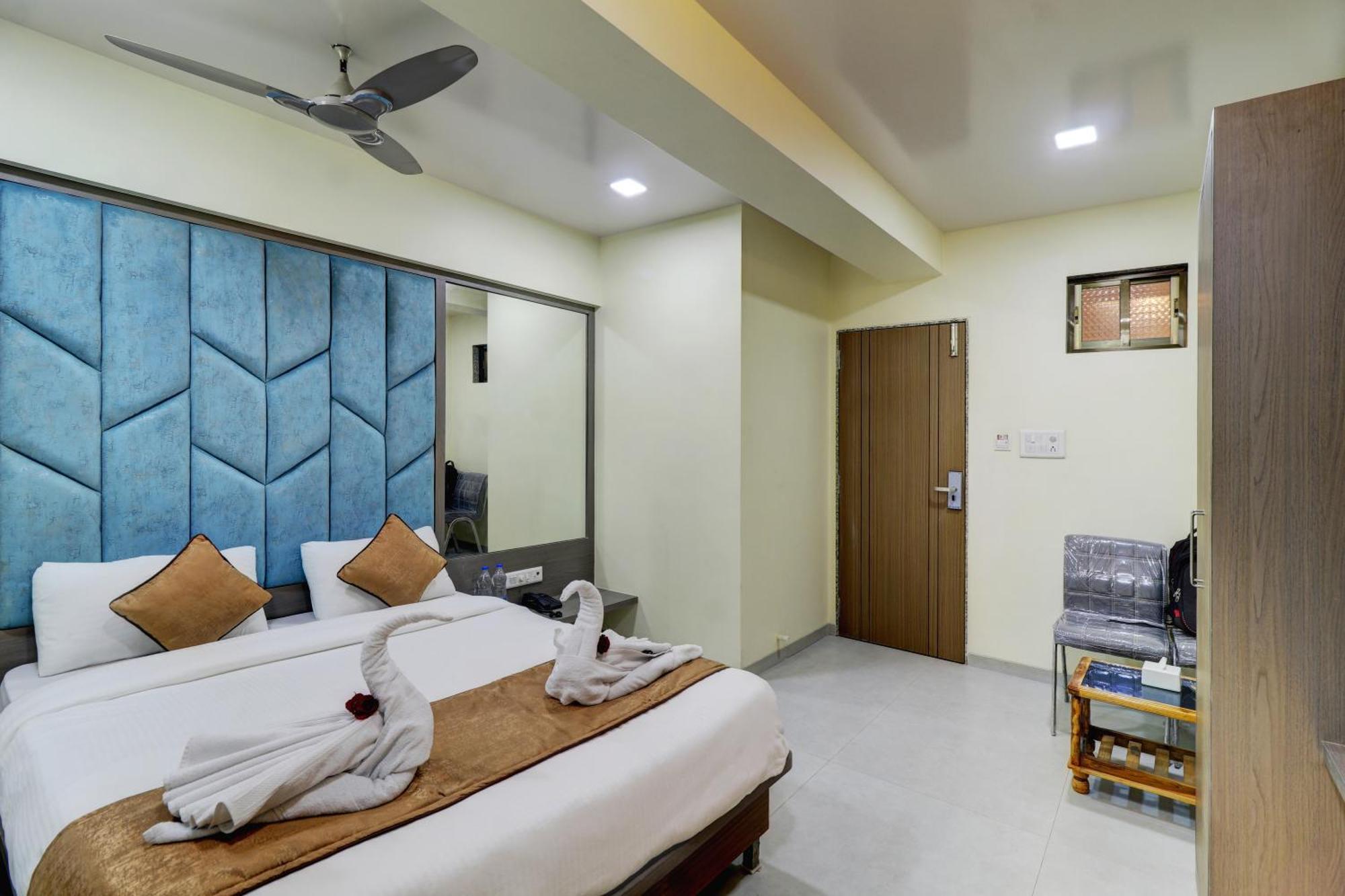 Hotel Shree Residency Lodging & Boarding نافي مومباي المظهر الخارجي الصورة