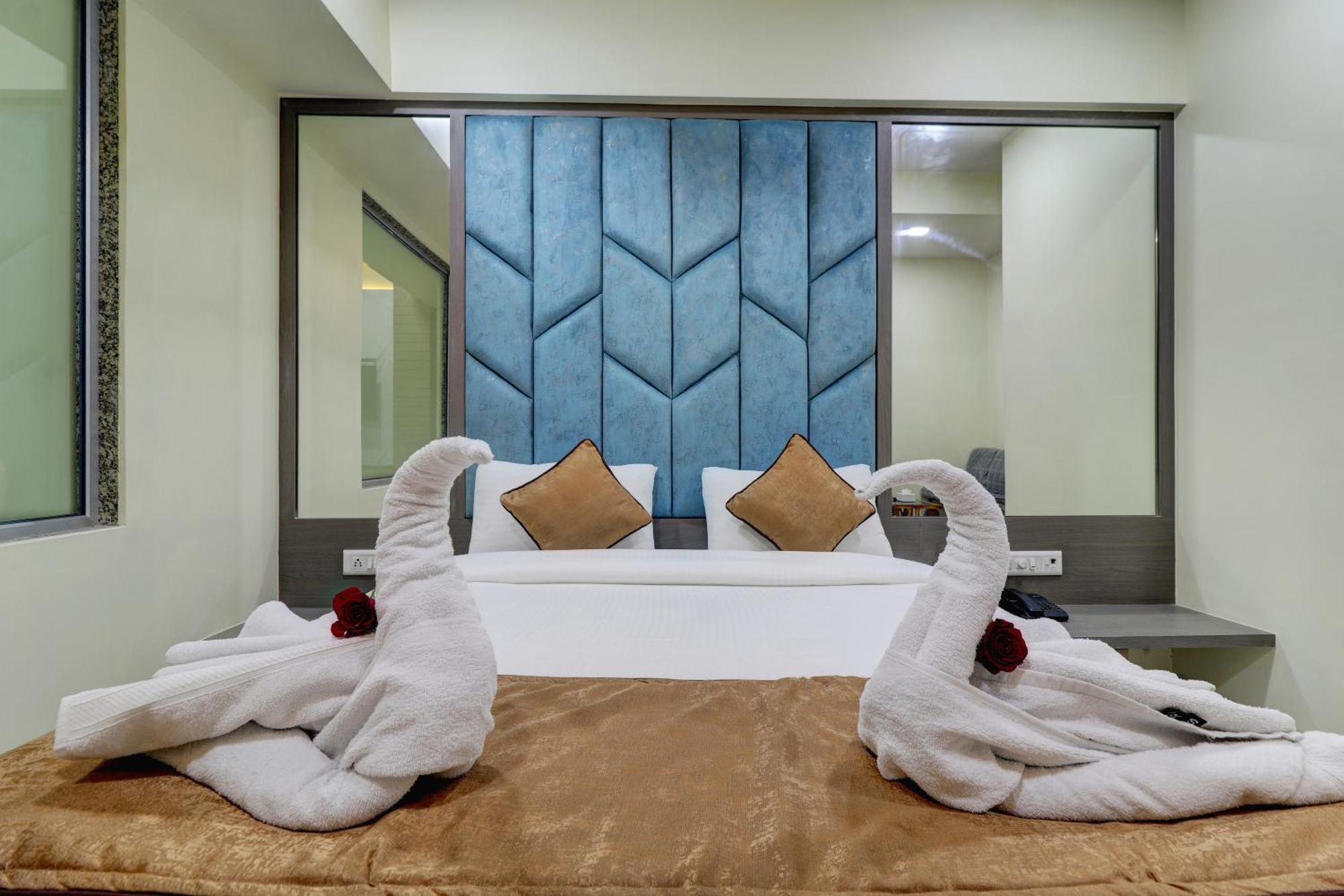 Hotel Shree Residency Lodging & Boarding نافي مومباي المظهر الخارجي الصورة