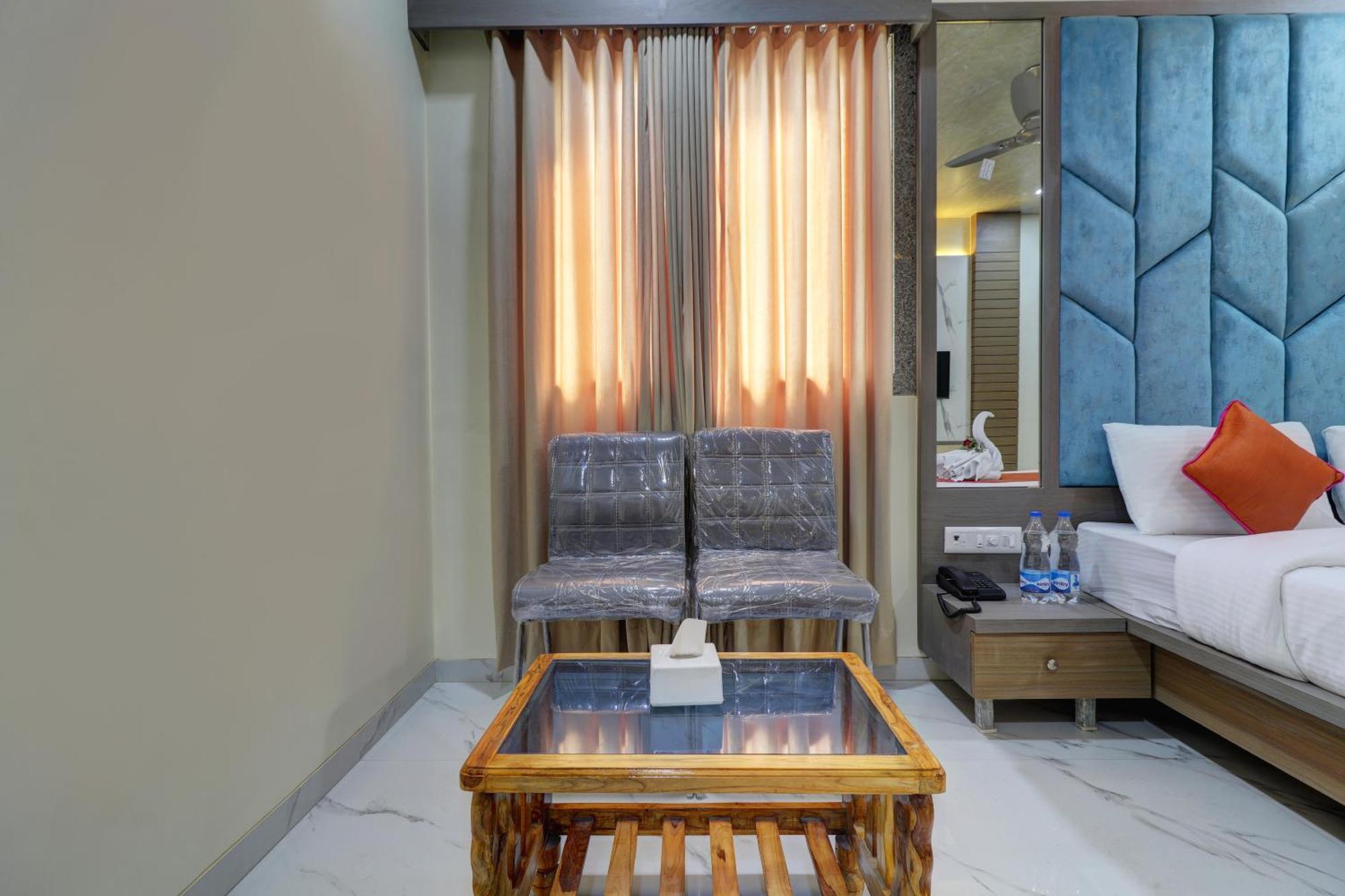 Hotel Shree Residency Lodging & Boarding نافي مومباي المظهر الخارجي الصورة