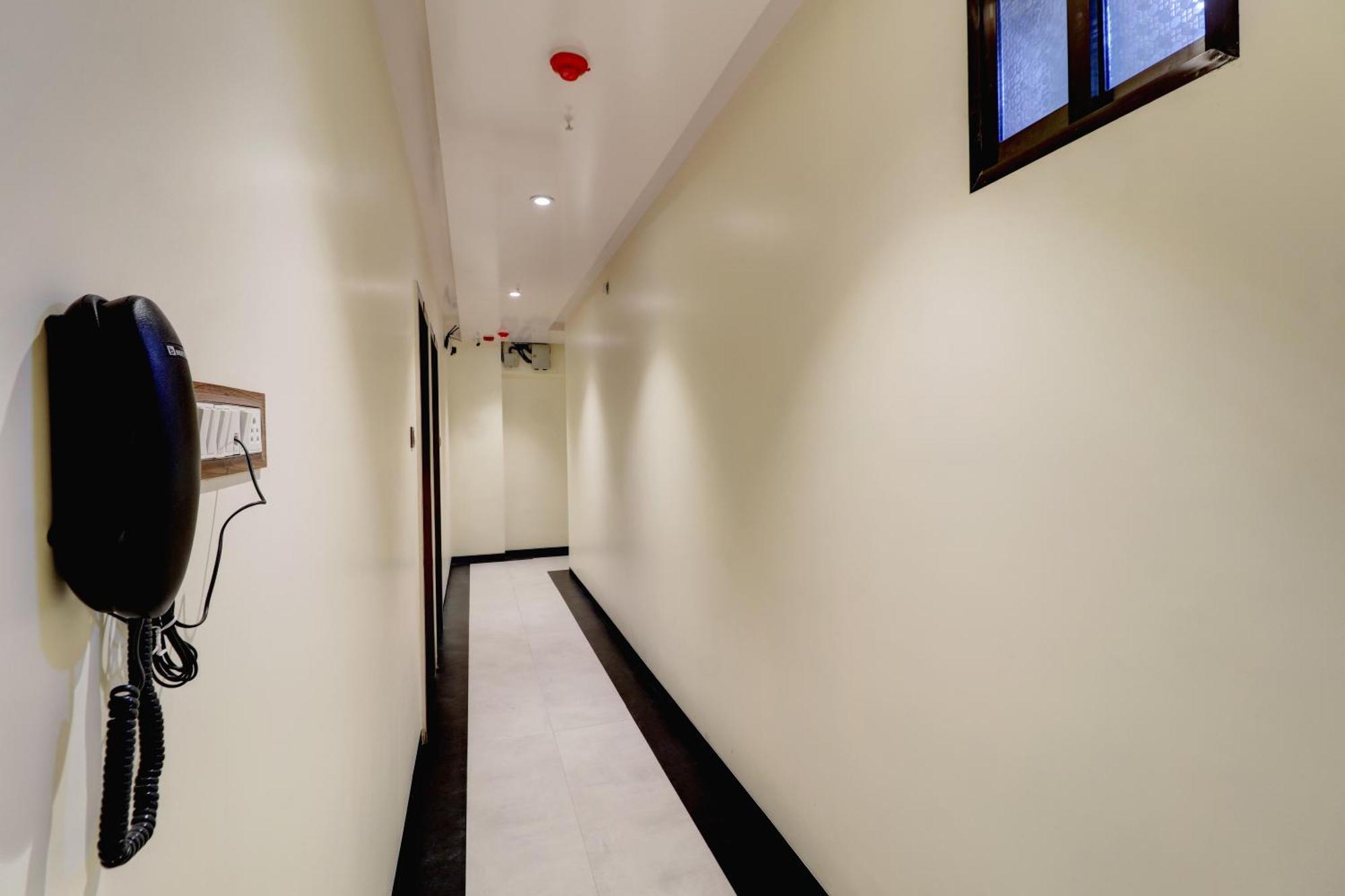 Hotel Shree Residency Lodging & Boarding نافي مومباي المظهر الخارجي الصورة