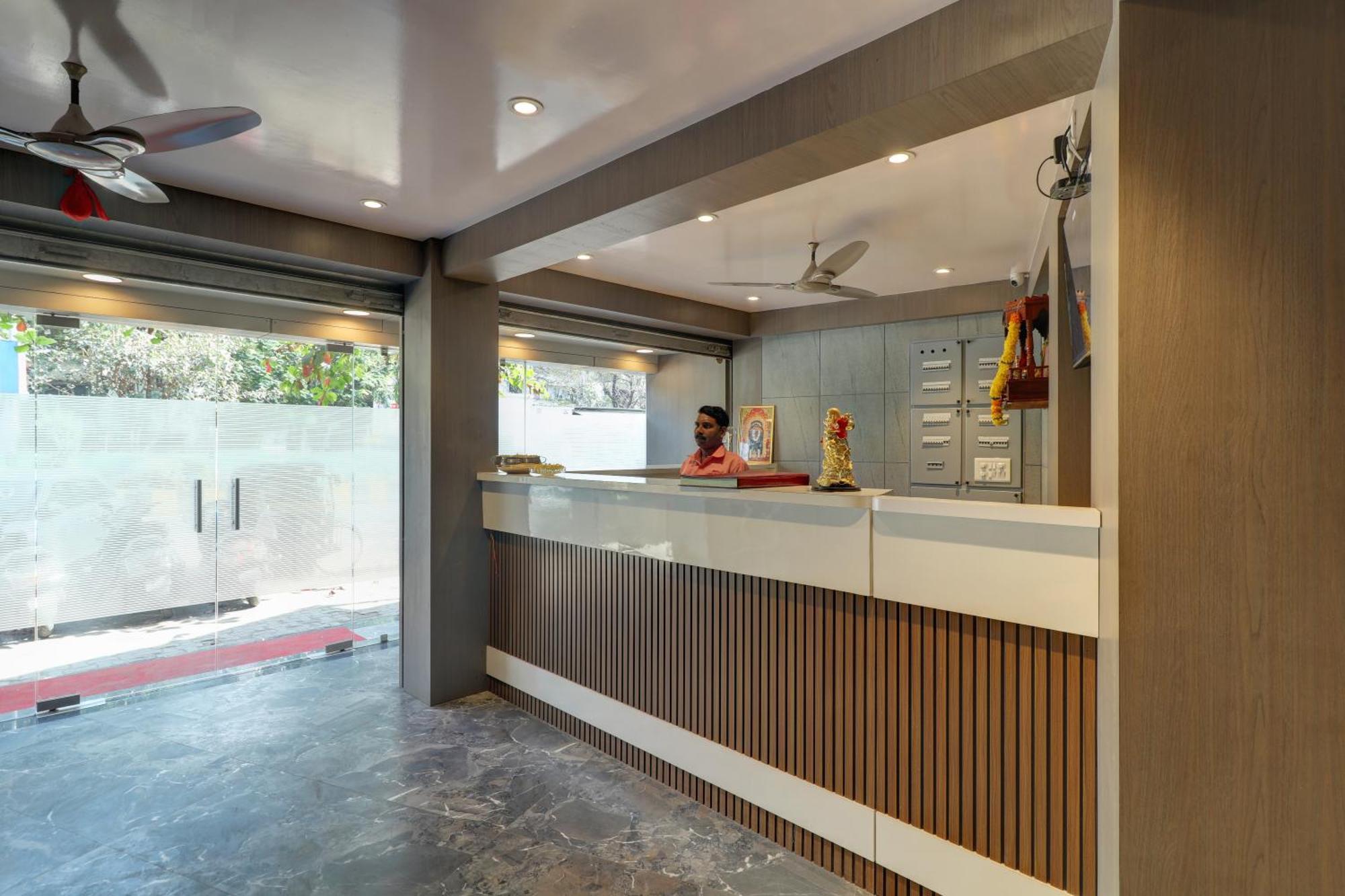 Hotel Shree Residency Lodging & Boarding نافي مومباي المظهر الخارجي الصورة